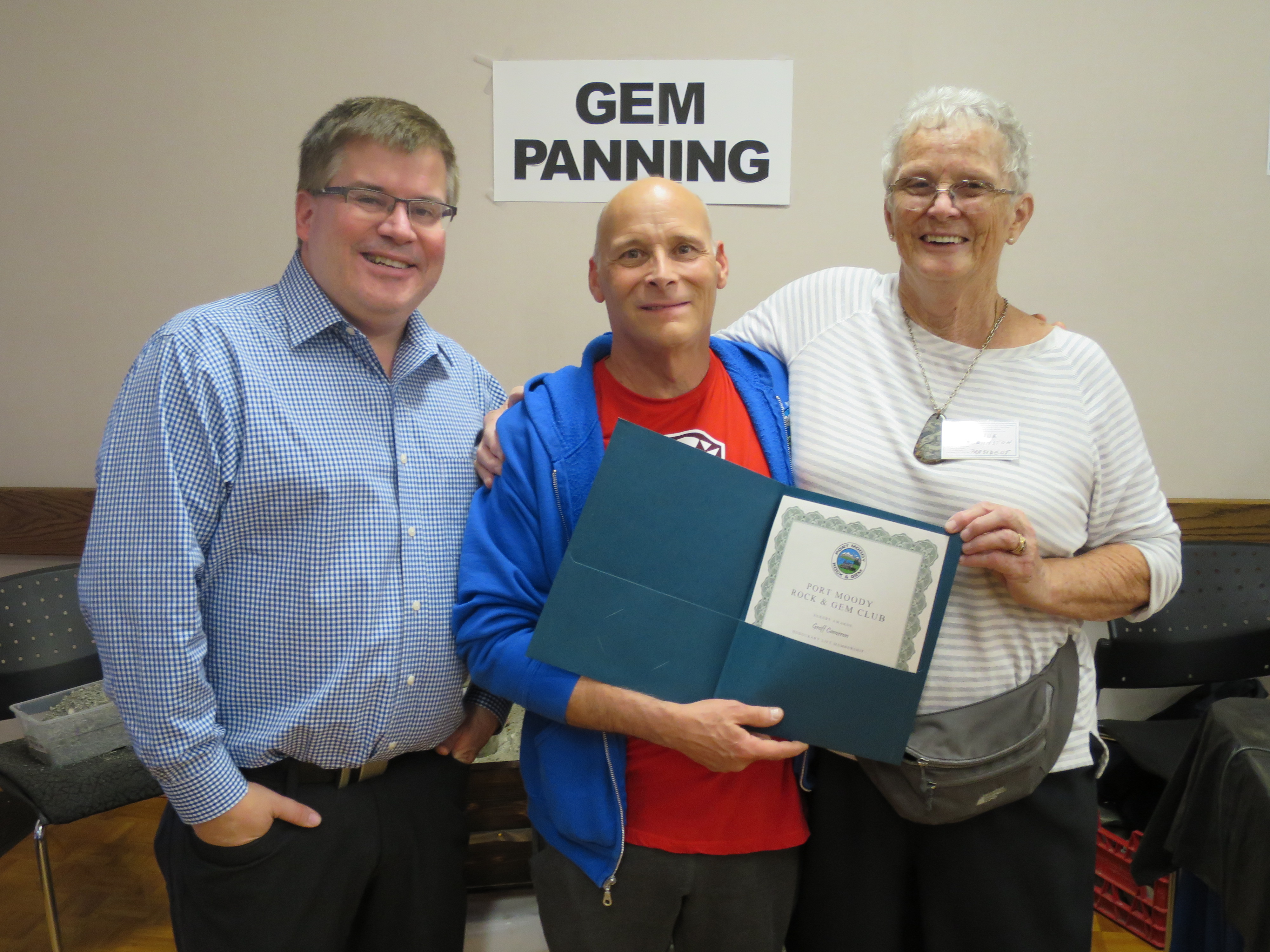 Port Moody Mayor Mike Clay and Club President Lynne Johnston presenting Geoff Cameron with Honourary Life Membership at the 2015 show